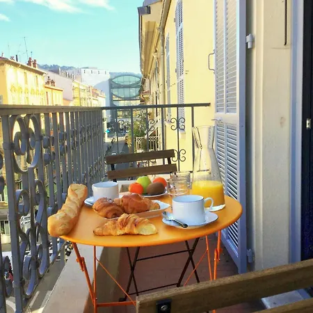 Ze Perfect Place - Elegant Avec Terrasse - Promenade Des Arts Apartment